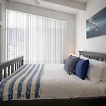 Pet Friendly House Steps From Batemans Bay