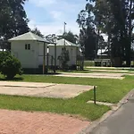 Pleasurelea Tourist Resort & Caravan Park