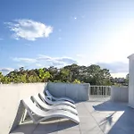 Stunning 1-Bed Bayside Apartment With Superb Views