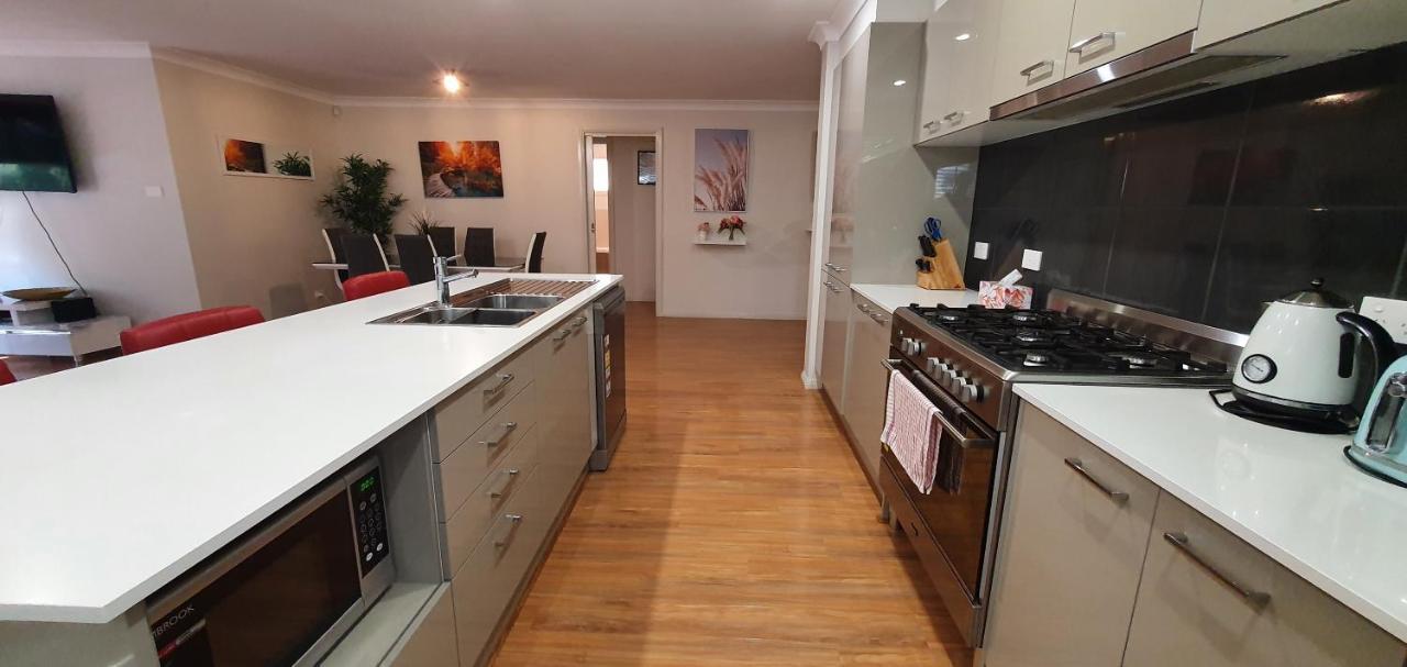 Holiday home Rural Retreat Within A 5 Minute Drive To Beaches And Cbd. Batemans Bay
