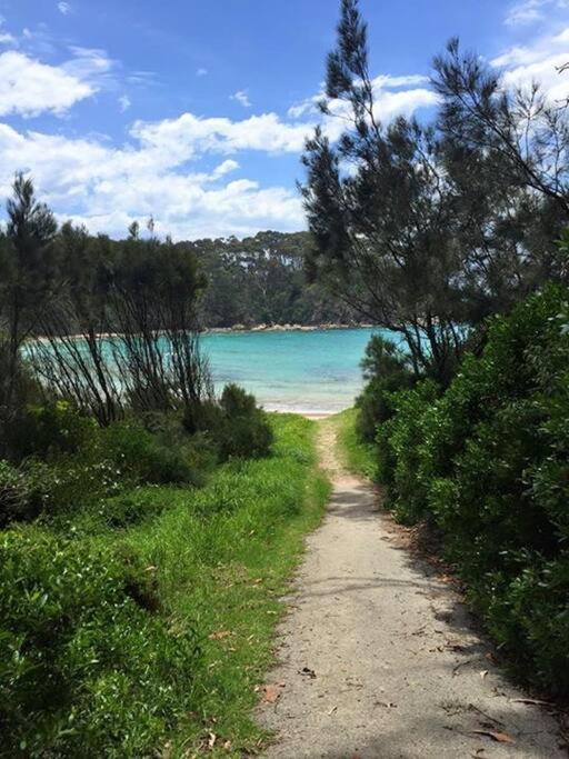 Lilli Pilli Sublime At The - Family & Dog Friendly Holiday home Batemans Bay