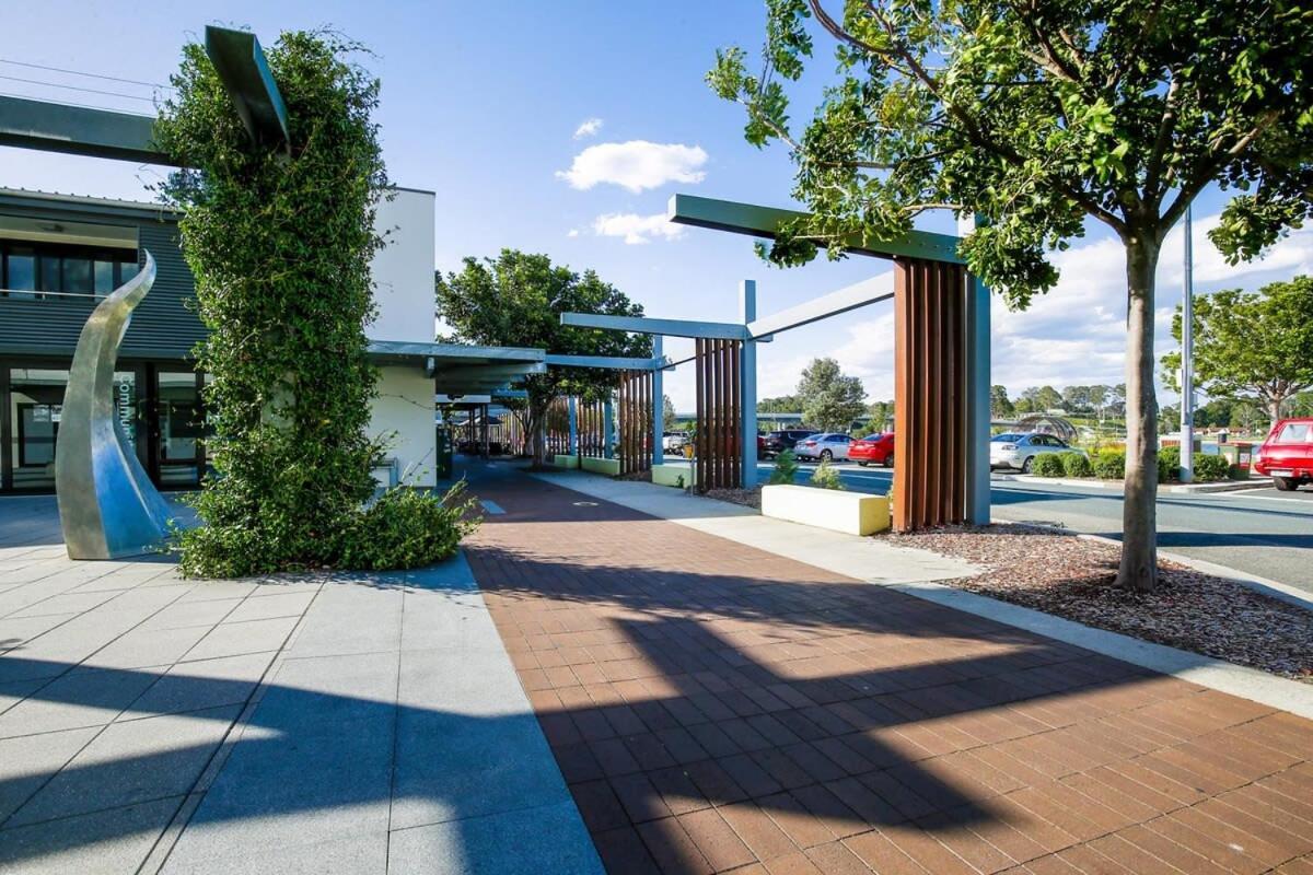 Gorgeous 2-bed By Shops And The River