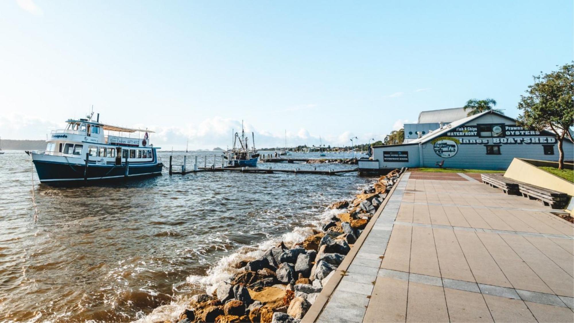 Pet Friendly House Steps From Holiday home Batemans Bay