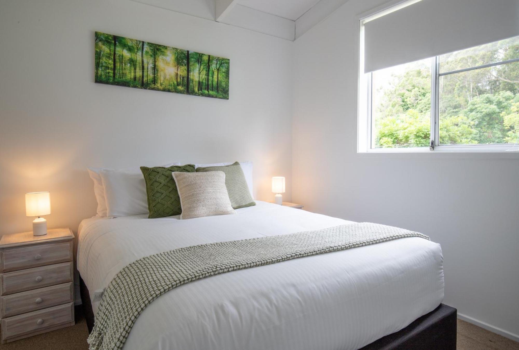 Pet Friendly House Steps From Holiday home