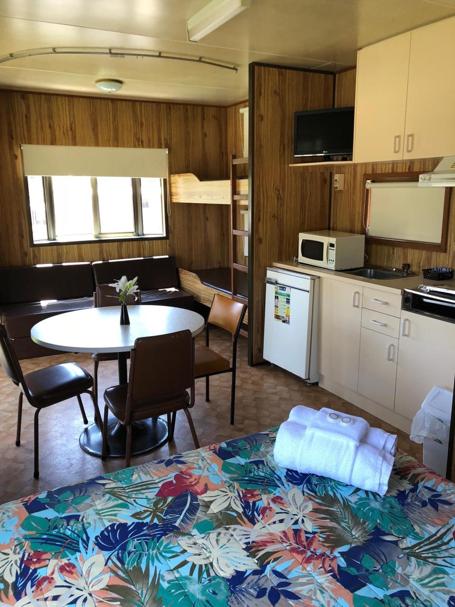 Holiday park Pleasurelea Tourist And Caravan Park