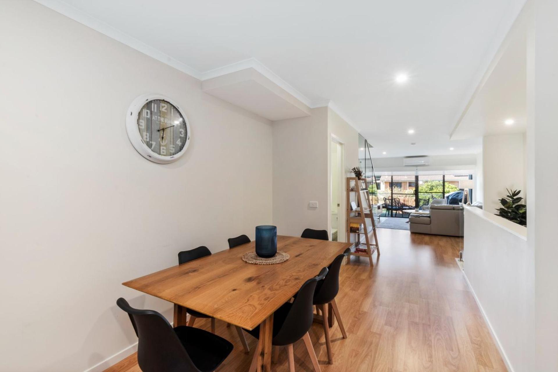 Wharf At North Batemans Apartment