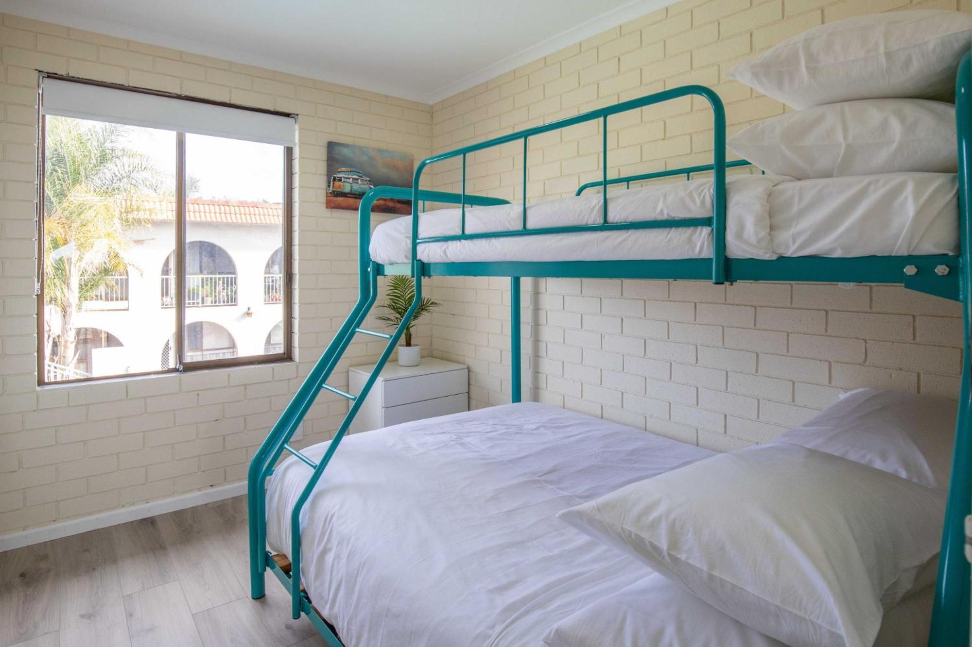 Charming 2-bed With Bay Views Batemans Bay