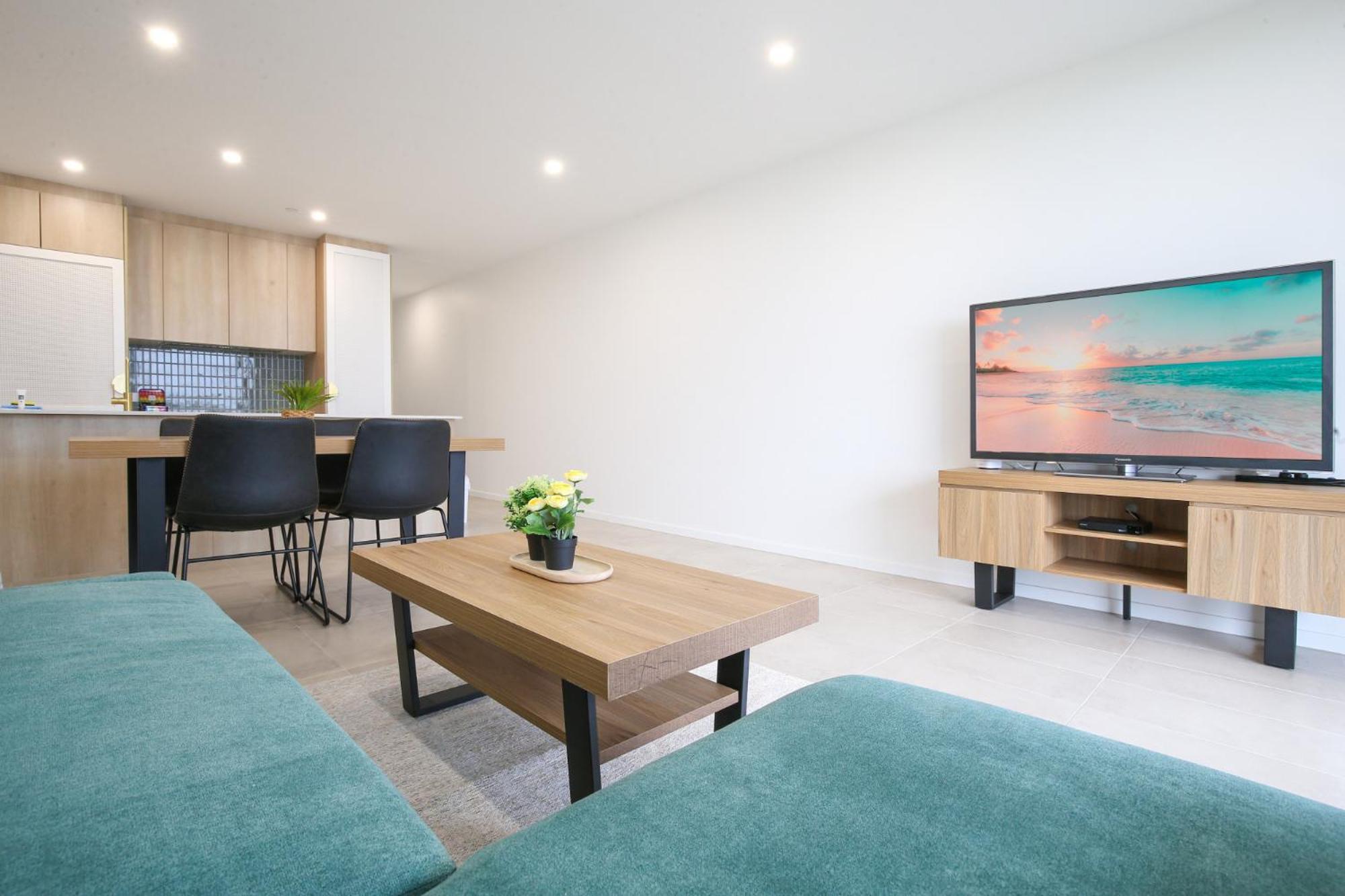 Apartment Stunning 1-bed Bayside With Superb Views *