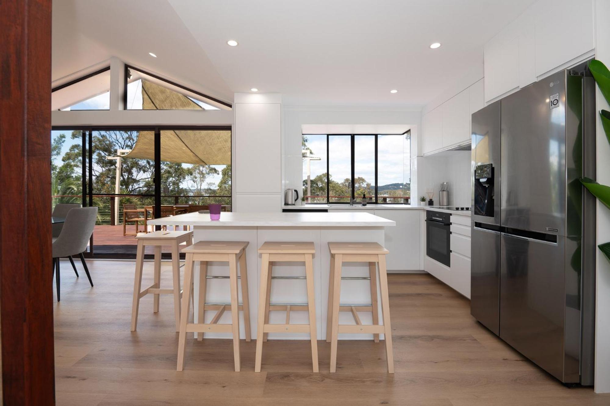 Bella Vista With Swimming Pool And Ocean View Batemans Bay