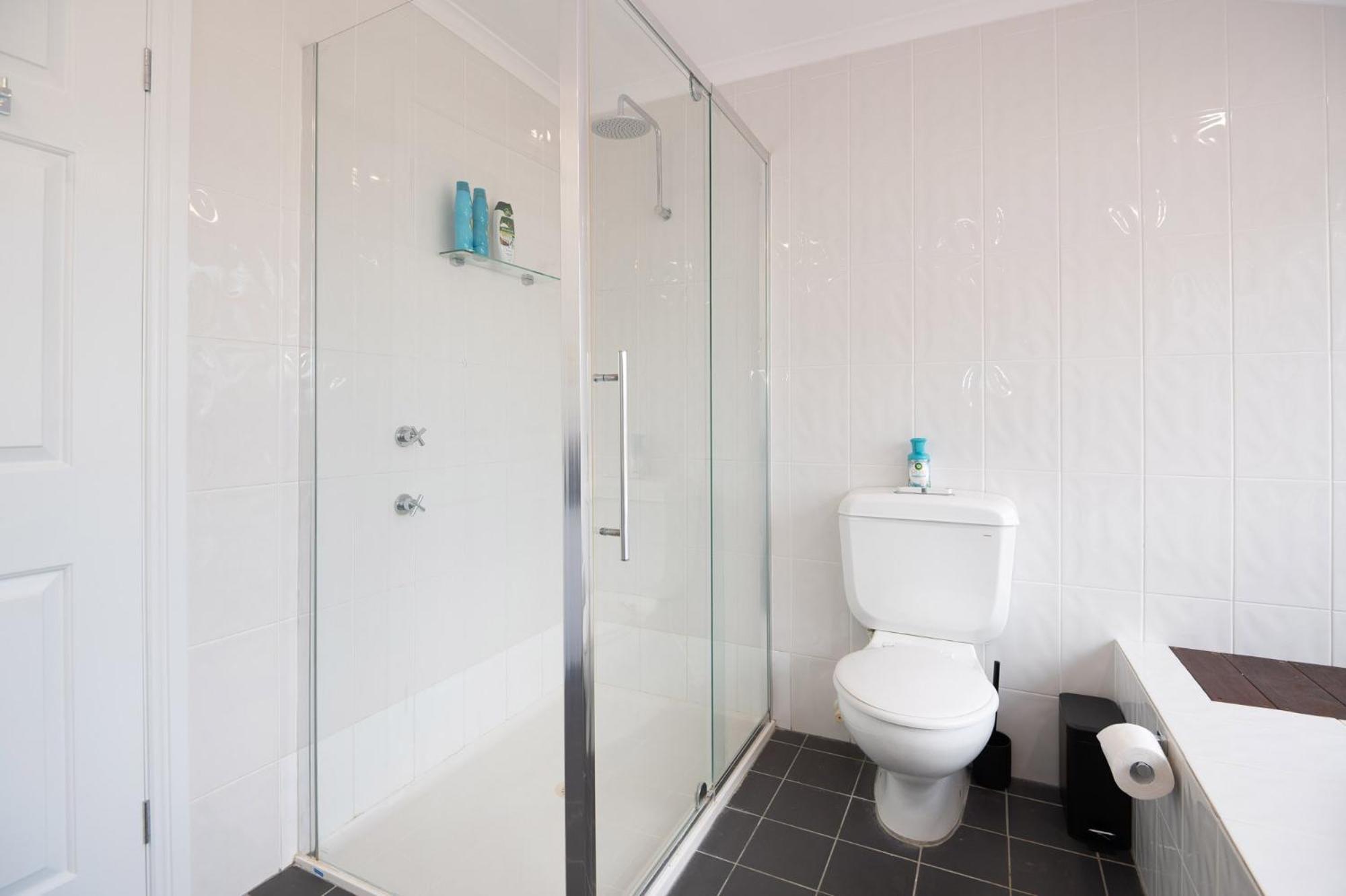 Bella Vista With Swimming Pool And Ocean View Holiday home *