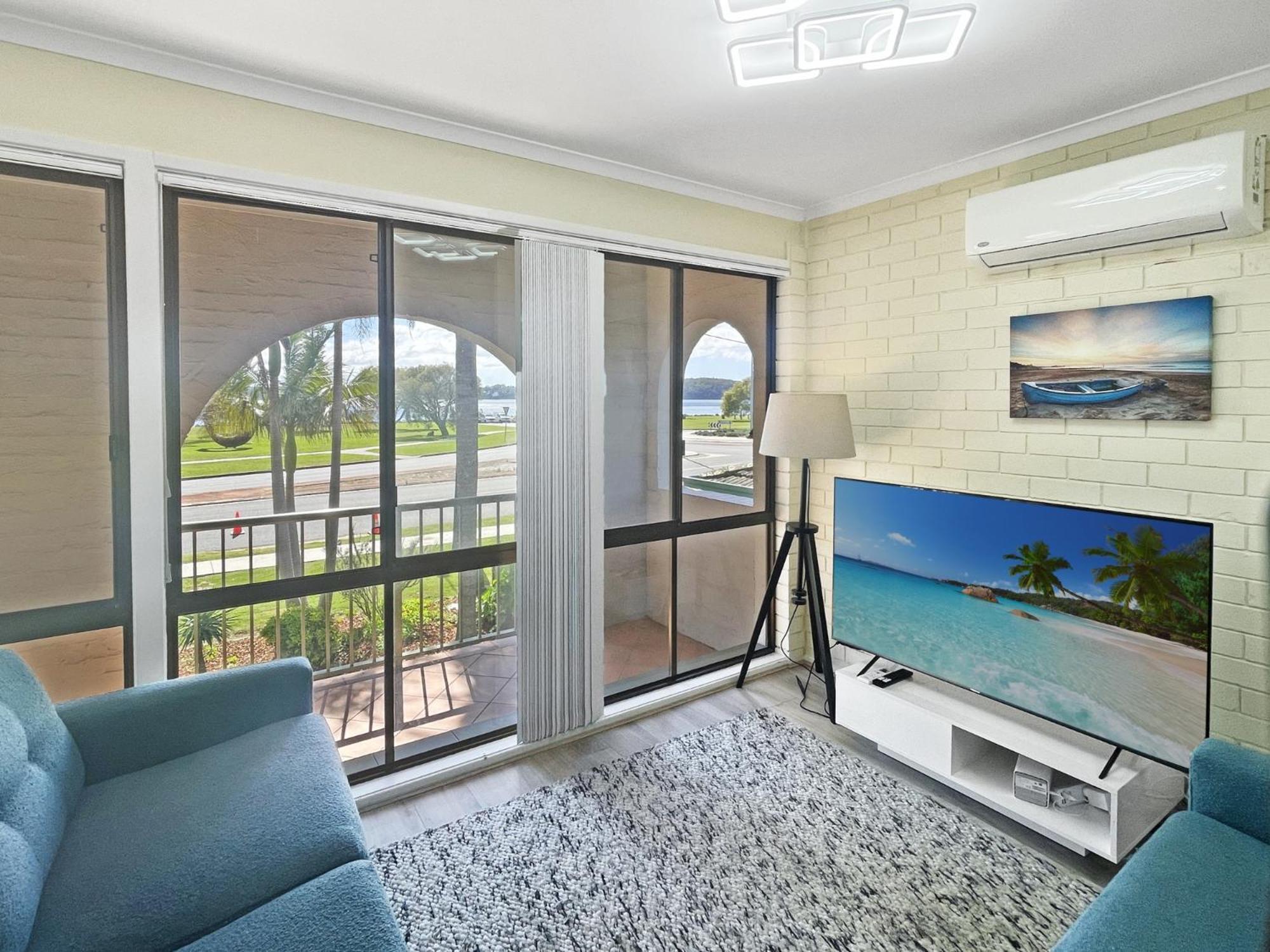 Apartment Charming 2-bed With Bay Views Batemans Bay