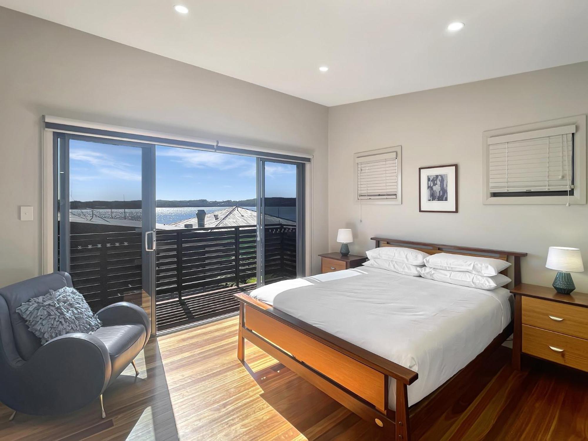Spacious 3-bed With Bayviews From Balcony Holiday home Batemans Bay