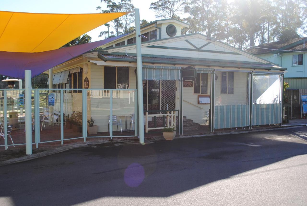 Pleasurelea Tourist And Caravan Park