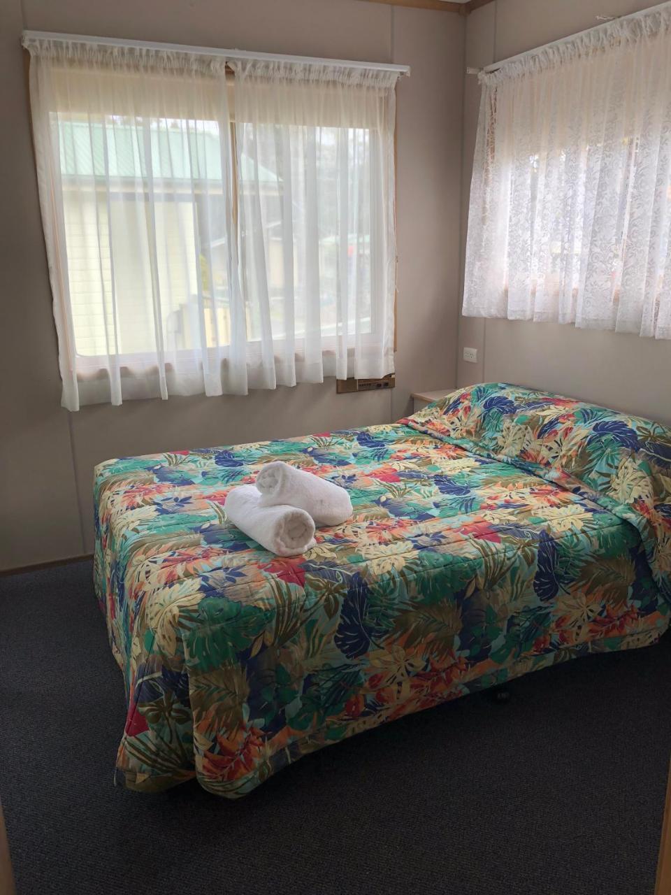 Pleasurelea Tourist And Caravan Park Holiday park 4*