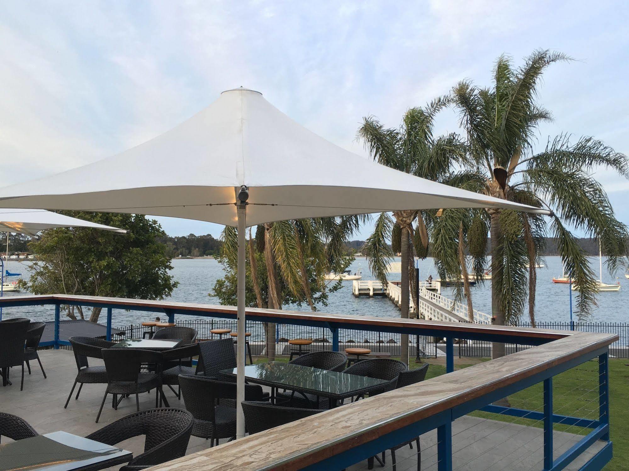Motel Mariners On The Waterfront