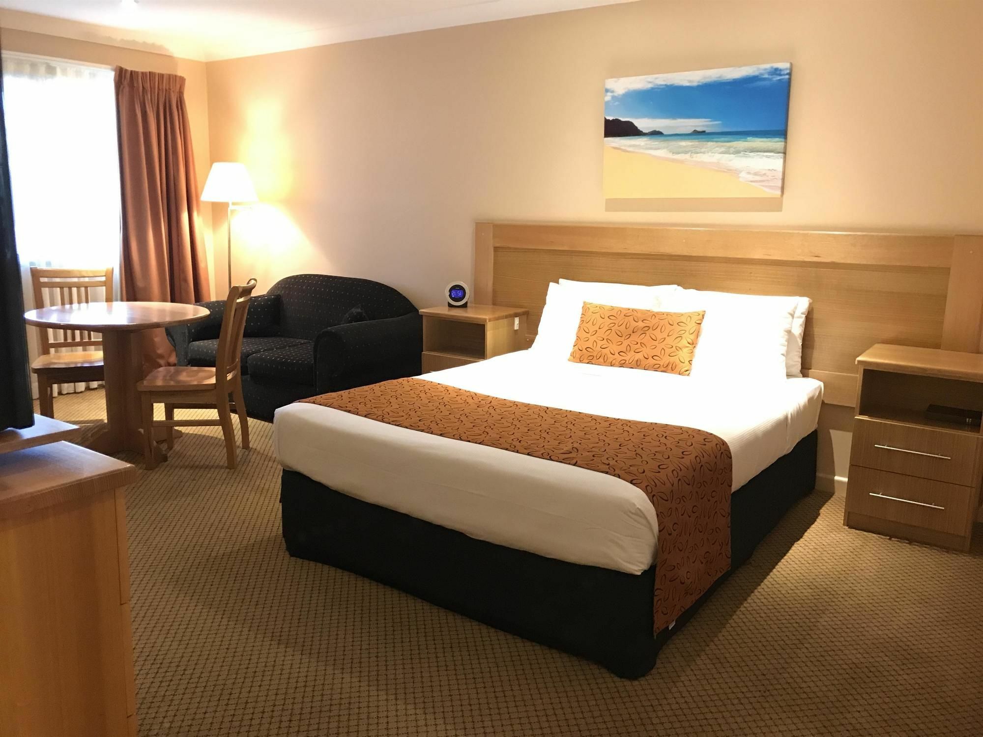 Sunseeker Motor Motel